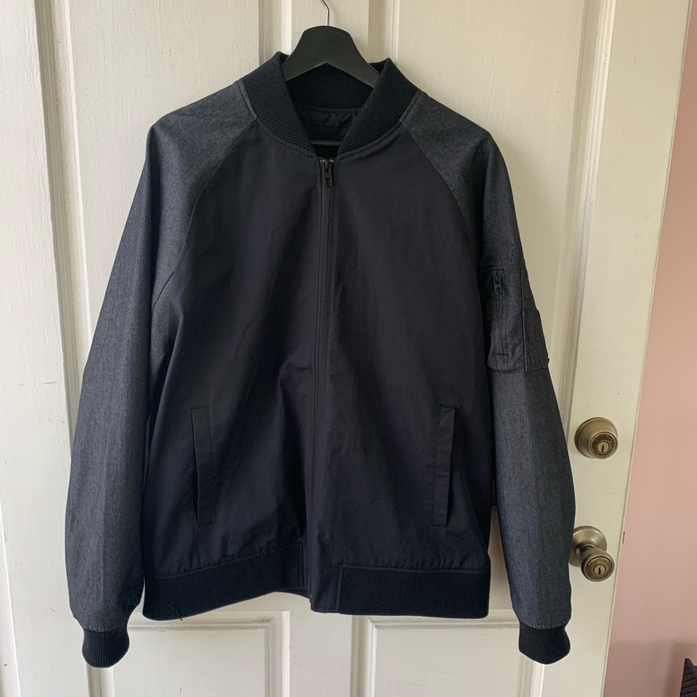 Calvin Klein New Bomber Jacket - Picture 3 of 4